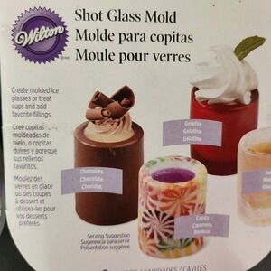 Wilton silicone shot glass‎ mold light green NWOT